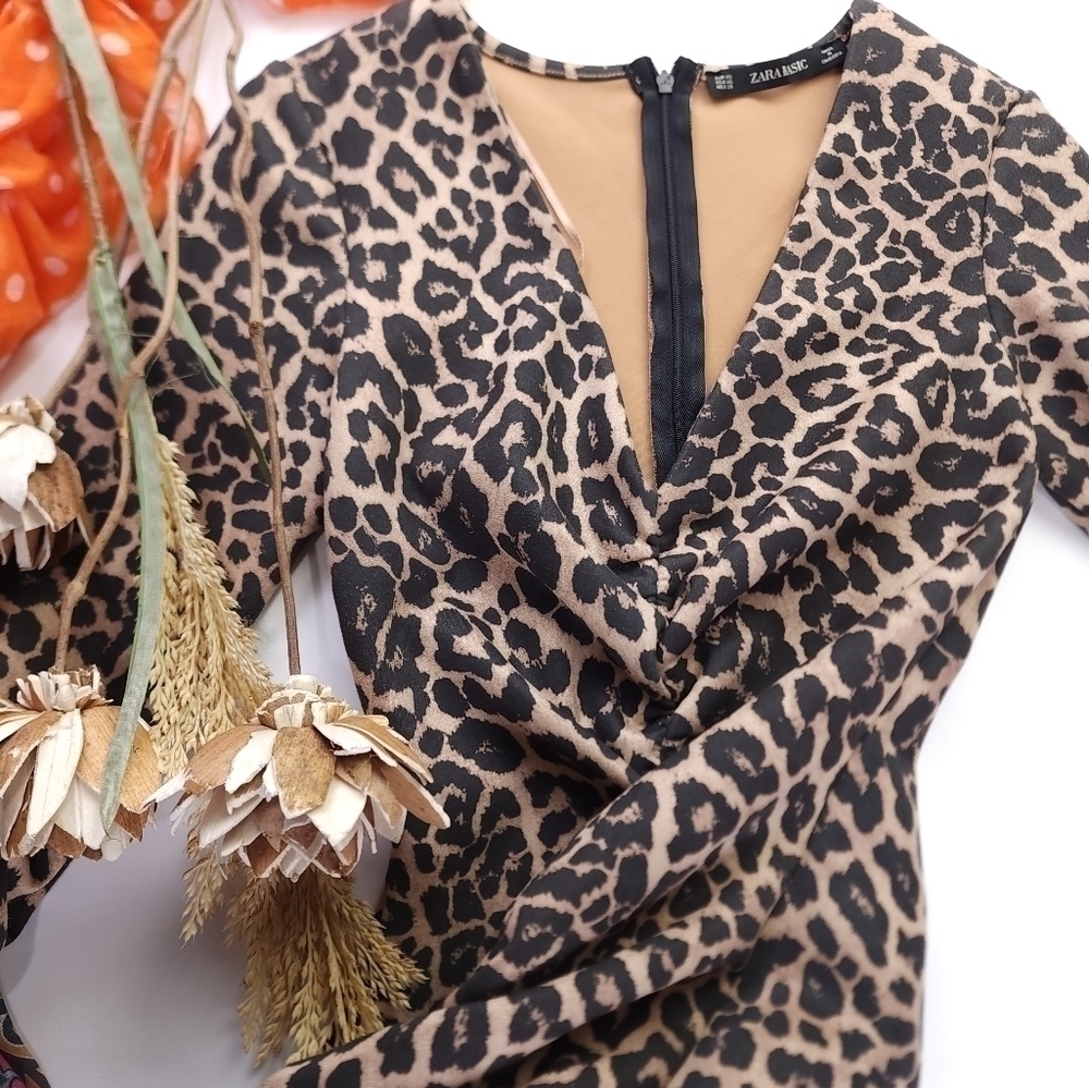 Zara Panther Print Rouged Front and Sleeve Dress Sz Xs - Picture 10 of 13
